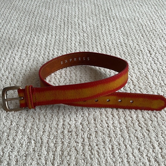 EXPRESS Distressed Red and Yellow Italian Leather Belt M - Picture 7 of 14